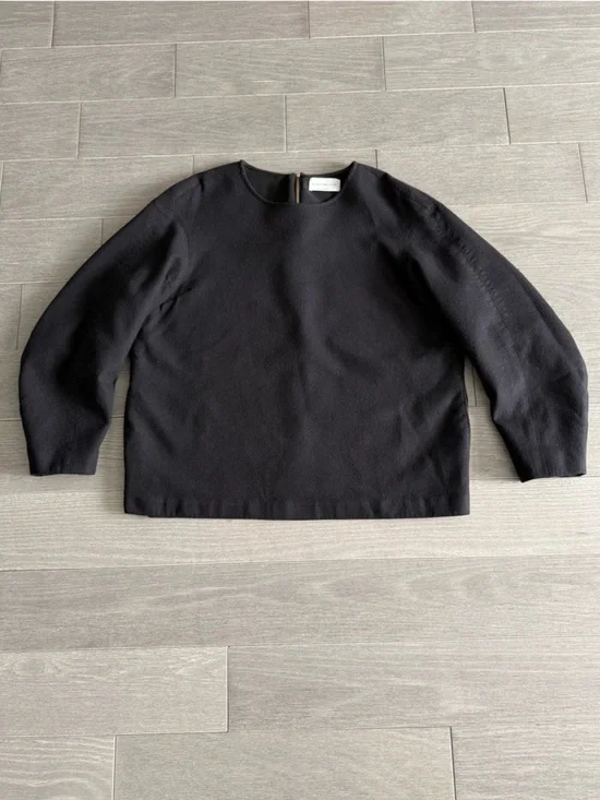 ARITZIA Babaton 1-01 Palermo Wool Cashmere Top Black Oversized Minimalist Blouse - Picture 10 of 11